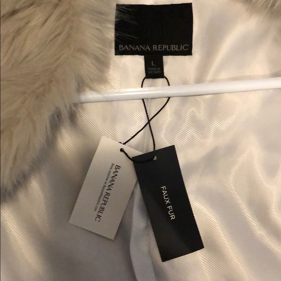 Brand New, never worn Faux Fur - Picture 7 of 7